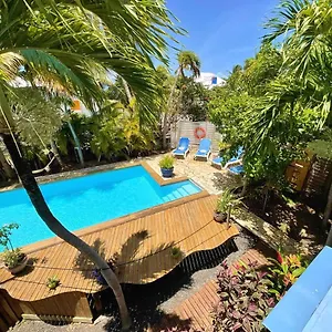 Ti Bwa Carbet Cosy Semi-exterieur Avec Toit Terrasse Sainte-Anne (Grande-Terre)